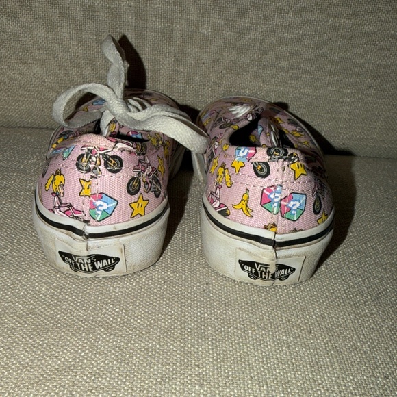 Vans Girls Nintendo Pink Princess Peach Sneakers - Picture 4 of 7